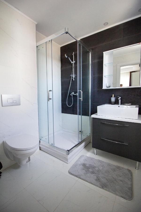 3 Rooms A502 Stayinn By Cosmopolis Bucureşti Exterior foto